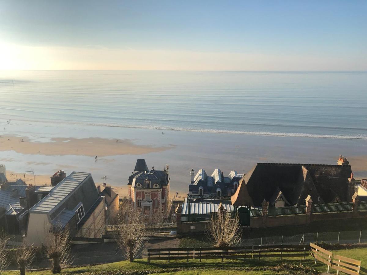 Domaine Des Roches Apartment Trouville-sur-Mer Bagian luar foto